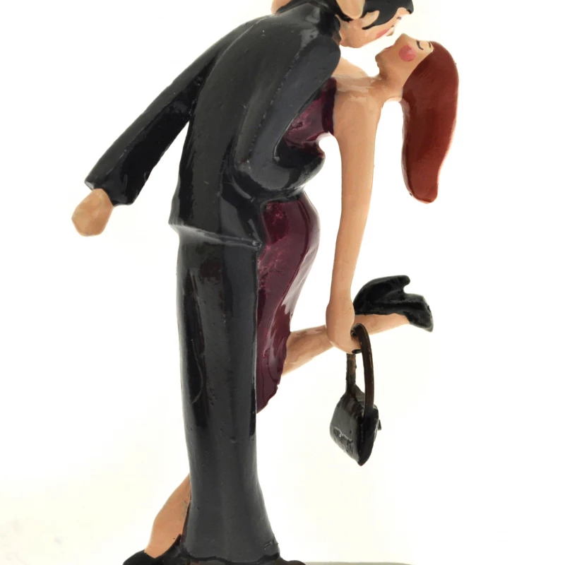 LOVE - Les Civils La Vie Parisienne Nouvelle