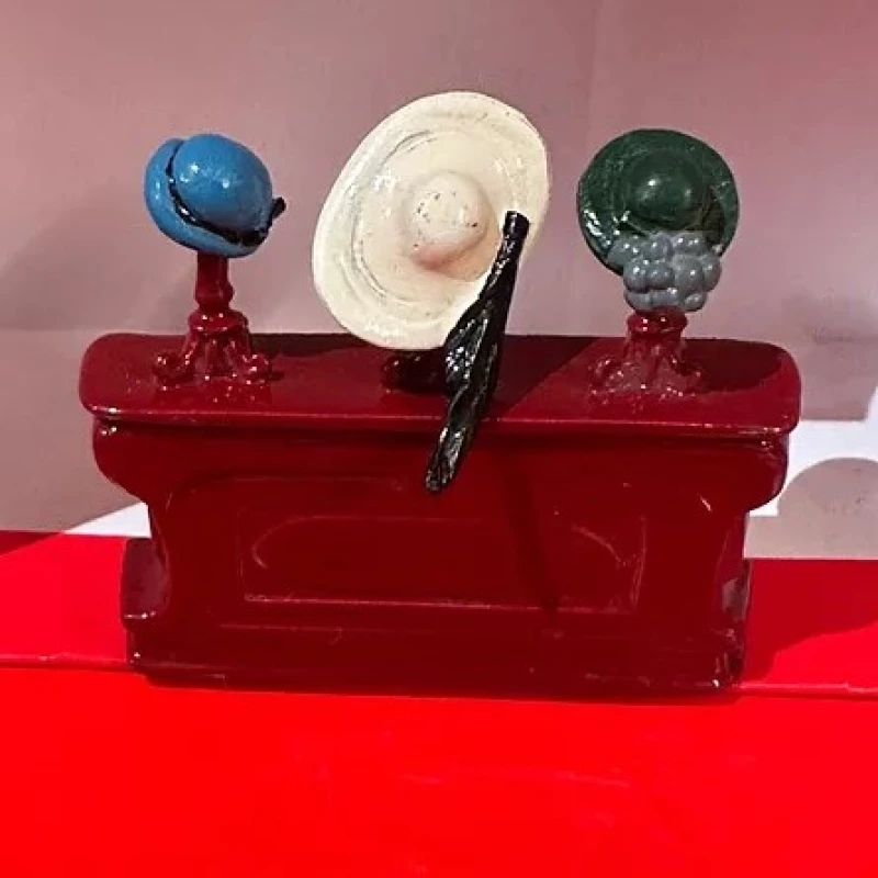 COMPTOIR AUX CHAPEAUX - ENSEMBLE 4 FIGURINES - Les Civils Notre siècle / La Vie Parisienne/ Décors & Perso