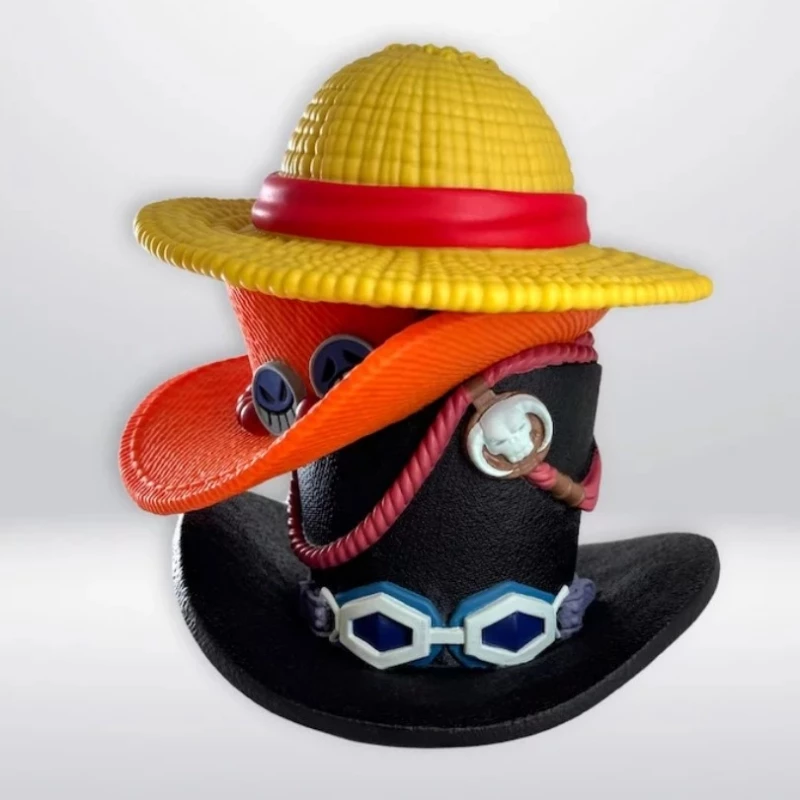 TIRELIRE PILE DE CHAPEAU - One piece